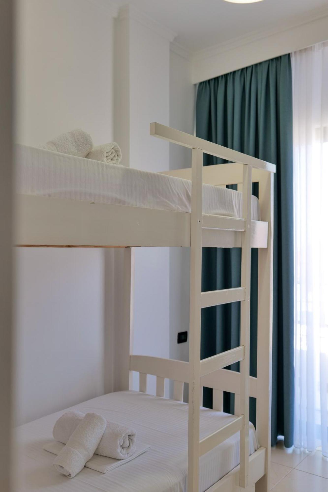 El Mare Hotel Саранда Экстерьер фото